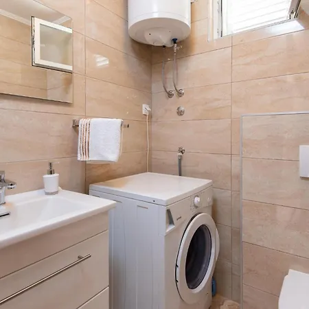 Kaljannovici Bb Ii Semesterbostad