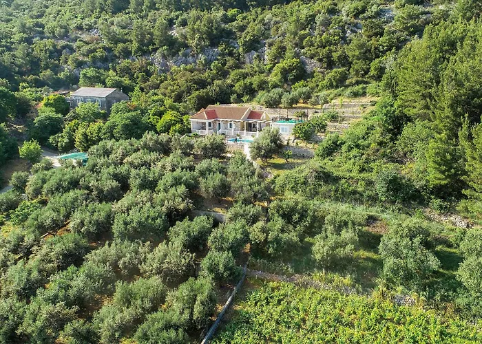 Kaljannovici Bb Ii בית נופש